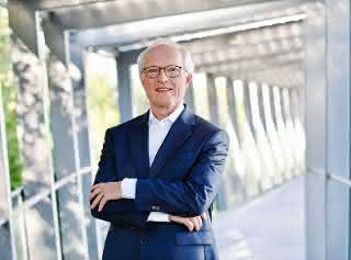 Dr. Kurt Schmalz