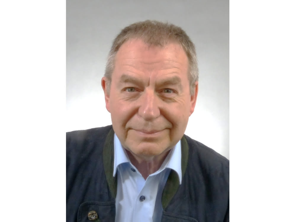 Dr. Peter Neurieder