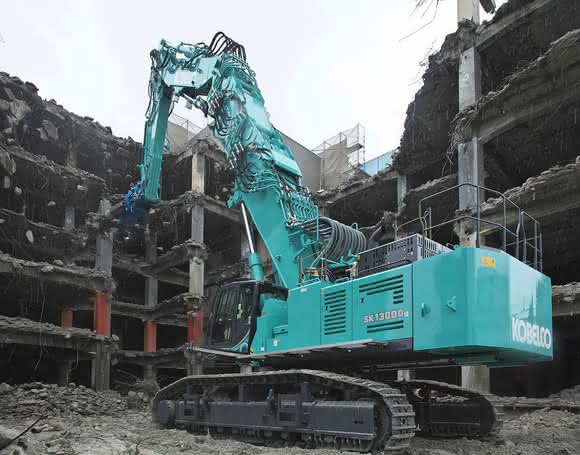 Kobelco auf der Bauma: Größere Werkzeuge, höhere Reichweite