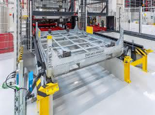 Battery cell conveyor system