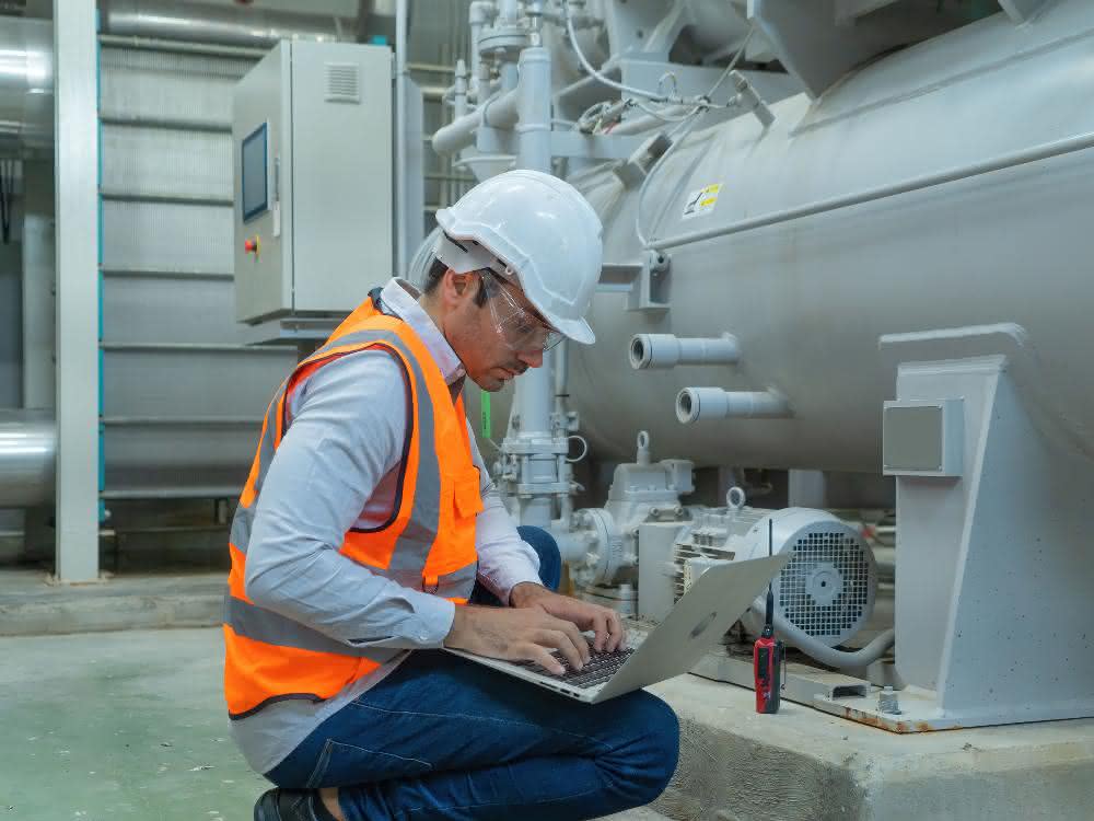 Worker maintains machine Worker at machine