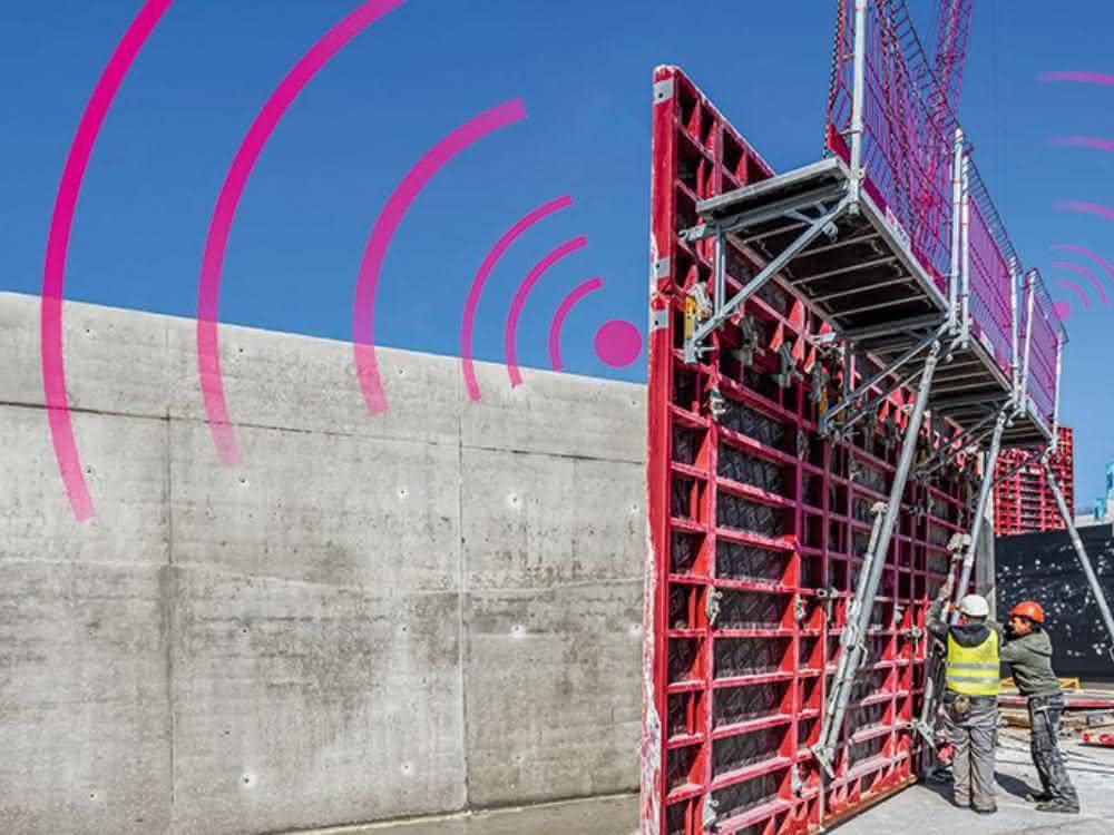 PERI digitalisiert die Baustelle mit IoT-Lösungen von Telekom und Syfit