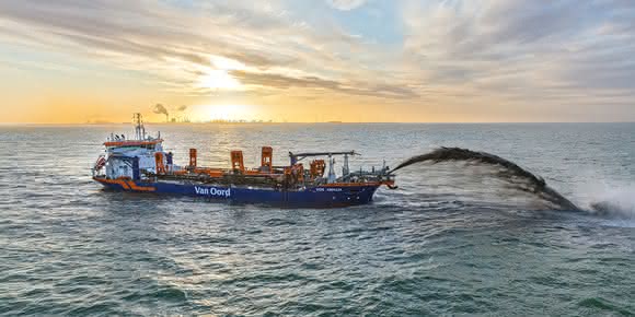 Scree clearing platform: Safe debris disposal at sea