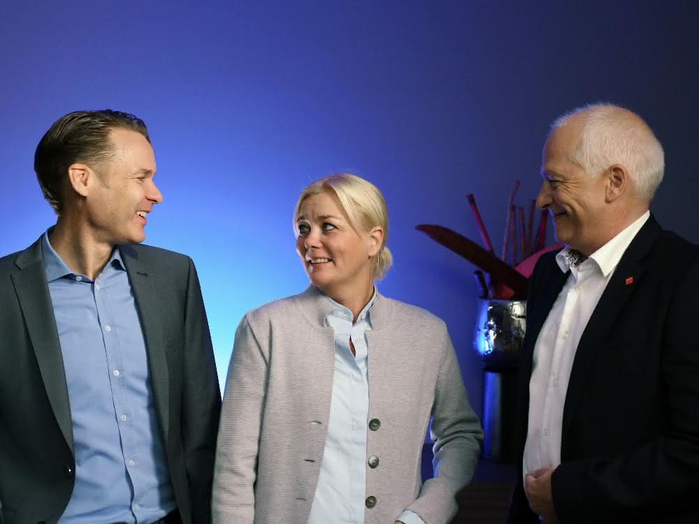 Nikas Schröder, Simone Schiffgens and Andreas Montag Nikas Schröder, Simone Schiffgens and Andreas Montag