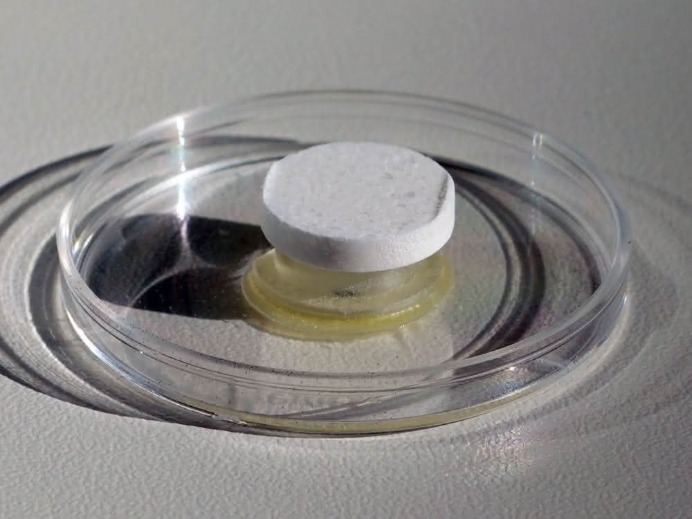 Tabletten-Analyse mittels IR-Laser-Imaging: Ein IR-Spektrum in jedem Pixel Tablette