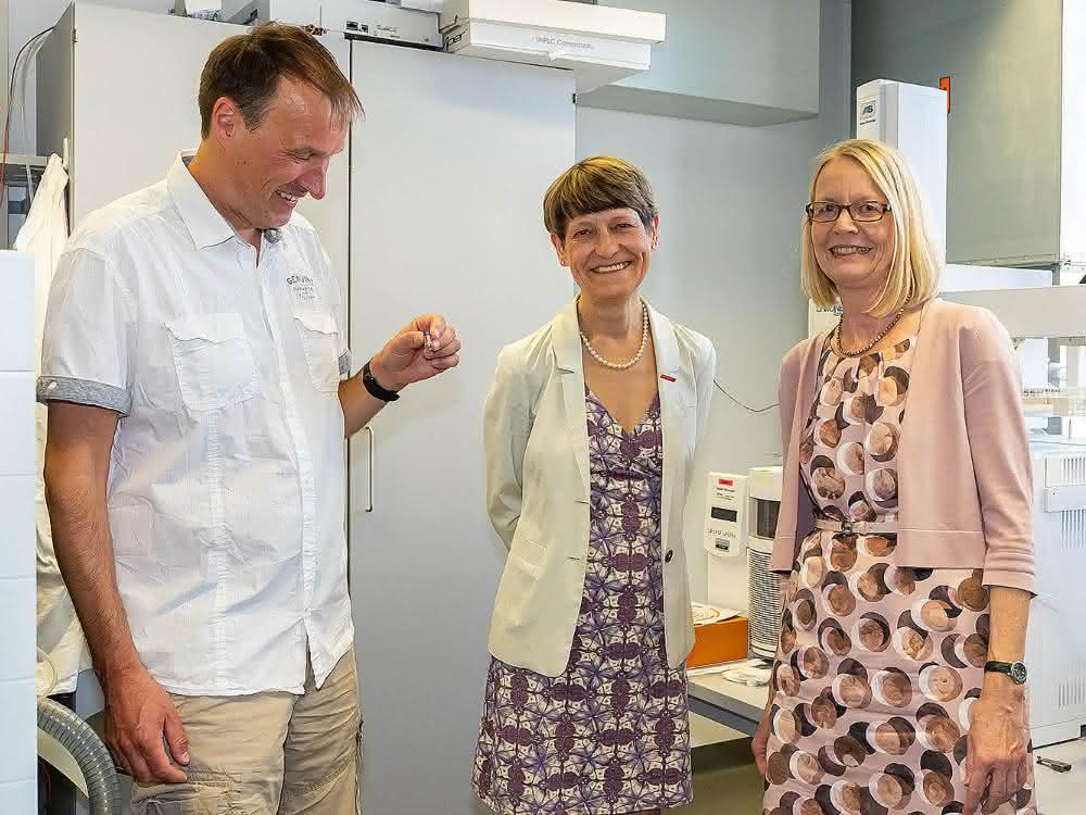 Kooperation: Standardisierung bei Messungen in der Biomedizin Prof. Dr. Karsten Hiller, Prof. Dr. Angela Ittel, Prof. Dr. Cornelia Denz