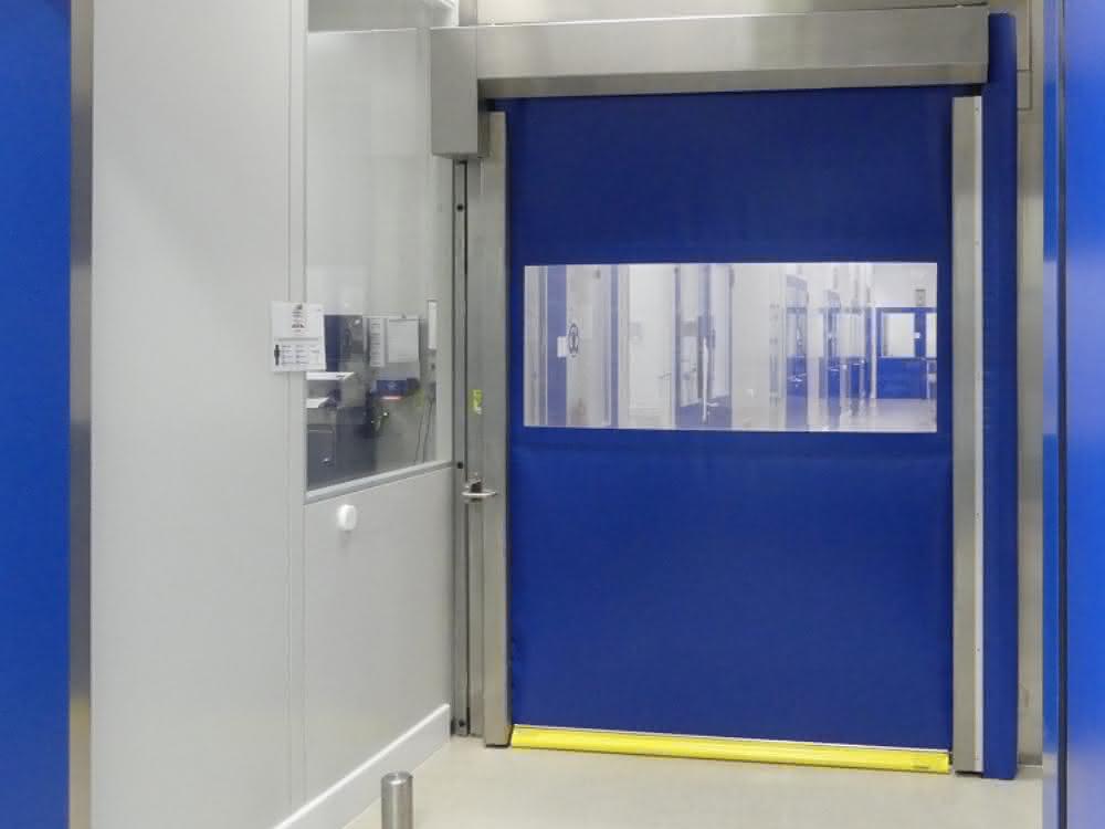 BAU 2023: Escape-Schnelllauftor für Flucht- und Rettungswege