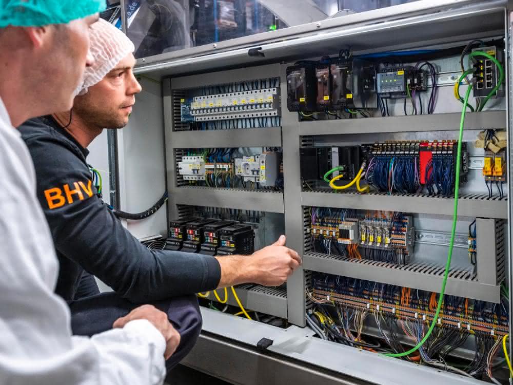 Packaging solution with integrated control system: Vetipak relies on robotics from Omron