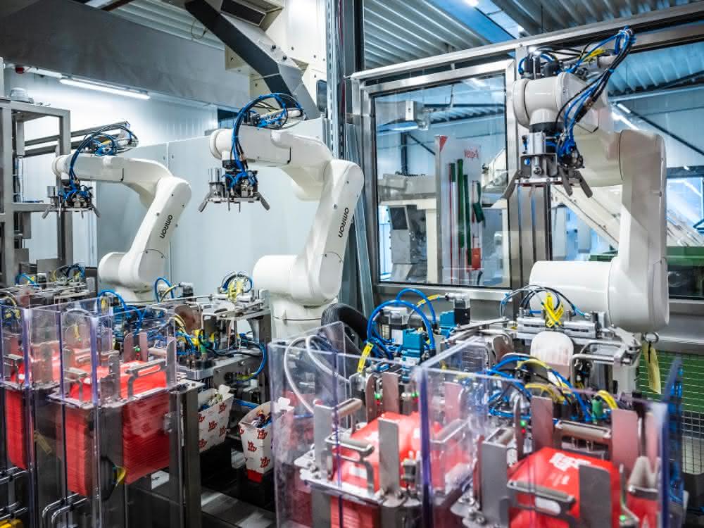 Packaging solution with integrated control system: Vetipak relies on robotics from Omron