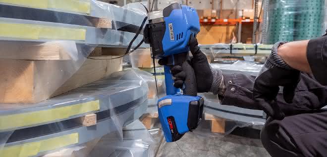 Energy from Li-Ion batteries: Steel strapping tools with battery operation OR-TR19