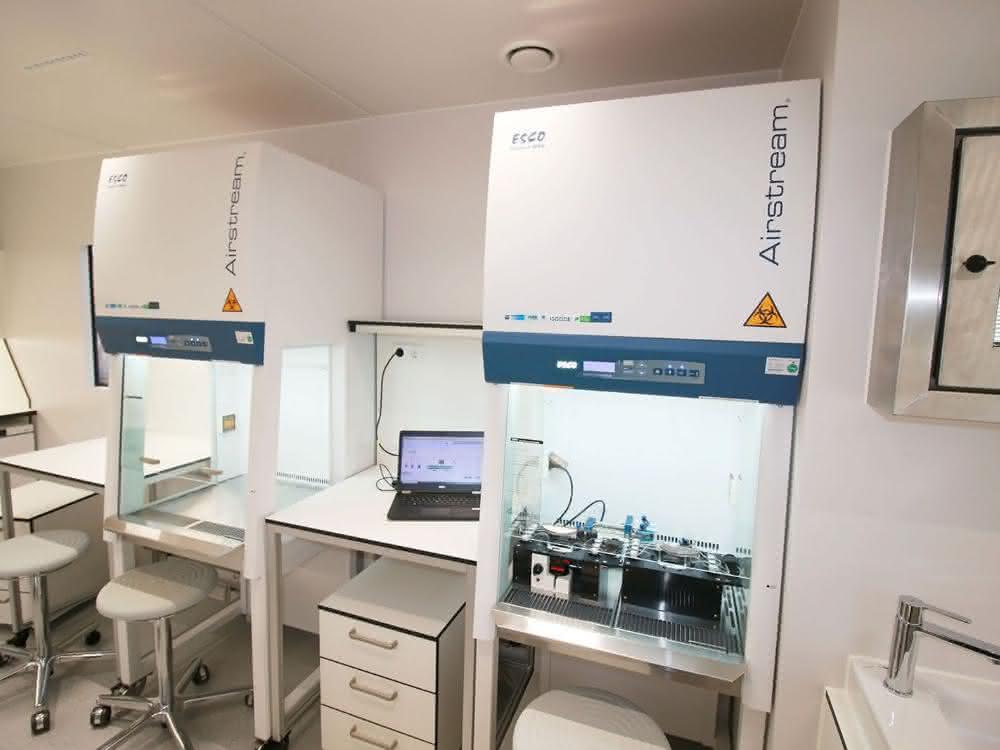 Entwicklungen vorführen und testen: Mobiles biologisches Labor für Testzwecke Klasse-II-Sicherheitswerkbänke