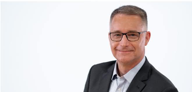 Dr. Kurt D. Bettenhausen Dr. Kurt D. Bettenhausen