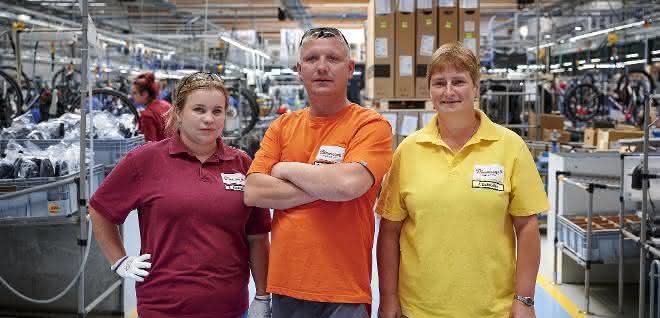 Work clothes: Employer branding in production