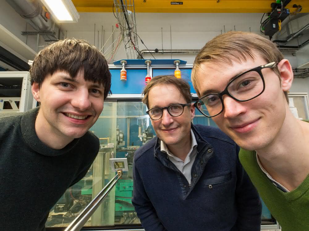 Bildgebung in der Röntgenfluoreszenzanalytik: Verfahren für Röntgenfarbaufnahmen Dr. Jakob Soltau, Prof. Dr. Tim Salditt und Paul Meyer im Labor.