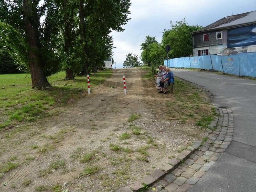 Areal vor dem Eingang zum  Kultur- und Landschaftspark auf der Loreley