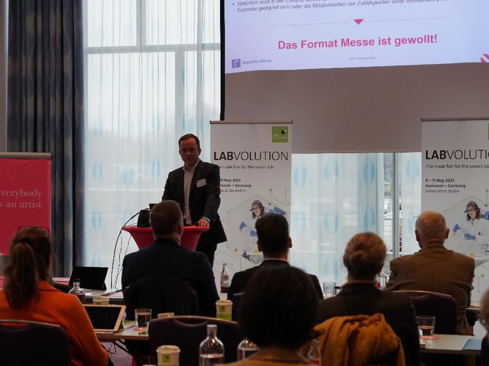 Dr. Jochen Köckler Vorstandsvorsitzender der DEUTSCHEN MESSE AG