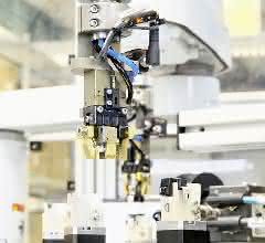 The pneumatic small parts gripper