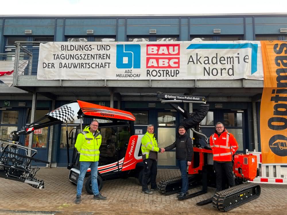Übergabe Maschinen und Gerät