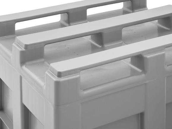 Plastic pallet box: Smooth and clean all round