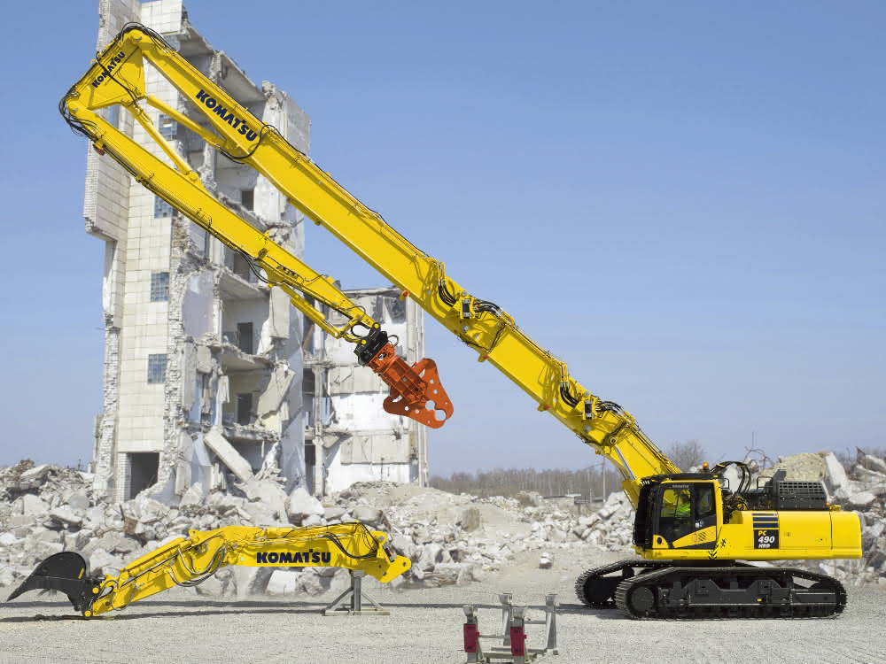 Das K100-Ausleger-Wechselsystem von Komatsu ermöglicht eine schnelle Umrüstung der Maschine.