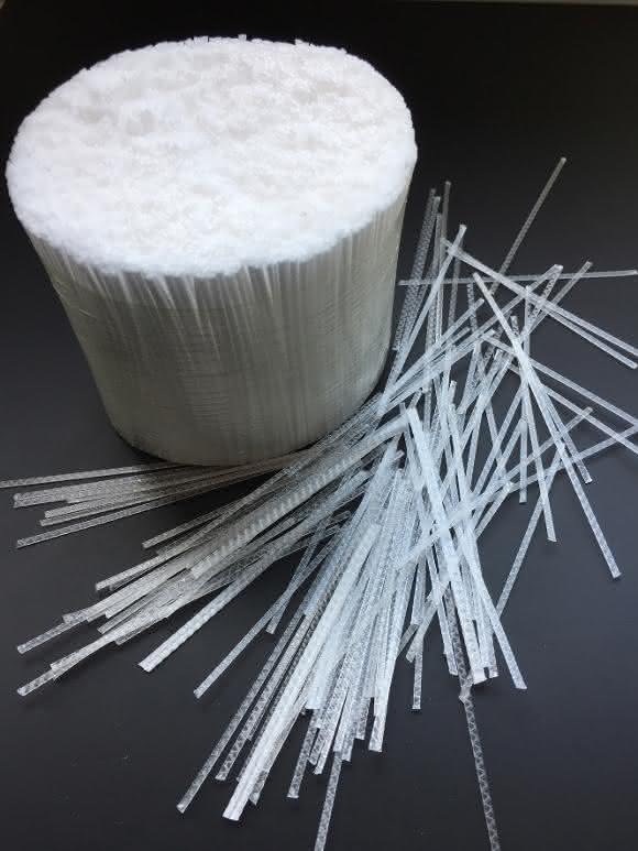 Mit der SikaFiber Software stellt Sika ein Werkzeug vor für die Planung von faserverstärkten Betonplatten, die mit Makrofasern bewehrt sind.