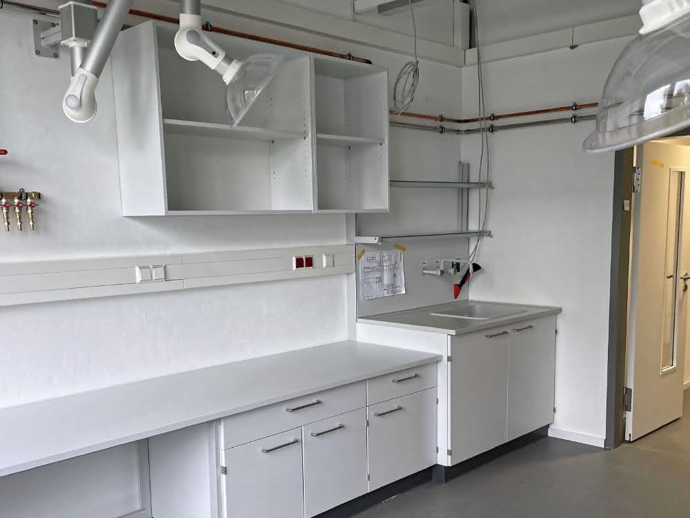 Modernisierung: Saniertes Gebäude für zahlreiche Forschungsgruppen Modernisierung: Saniertes Gebäude für zahlreiche Forschungsgruppen