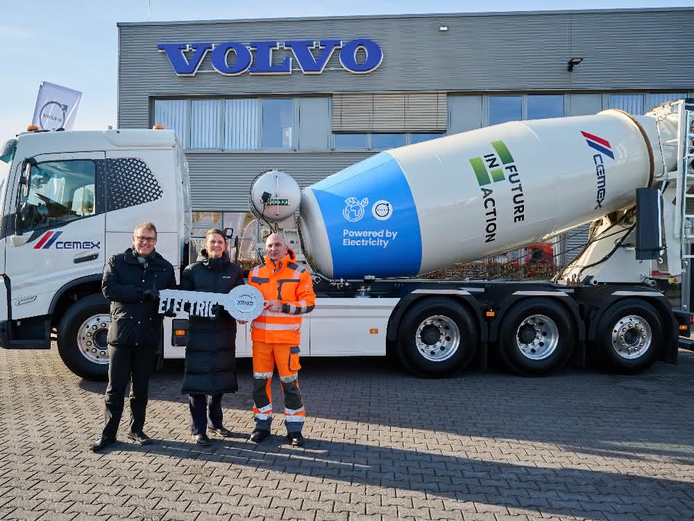 Volvo FMX Electric mit Fahrmischer