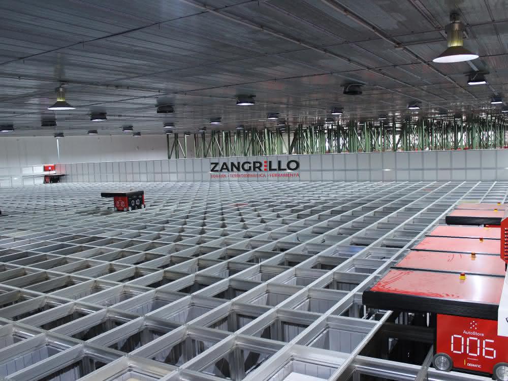 Dematic installiert zwei neue Autostores in Italien