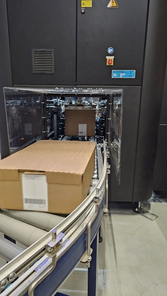 End-of-line packaging processes: Modernization at Helly Hansen