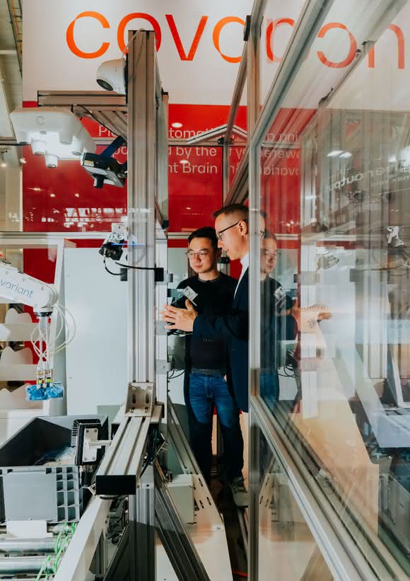 Robotics: On course for artificial intelligence