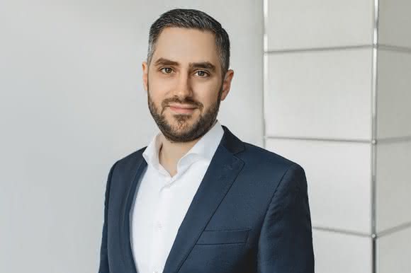 Fokus auf kritischen Teilen: Ersatzteilmanagement gegen Stillstände von Höveler Holzmann