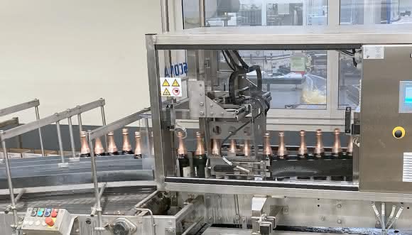 Beverage bottling industry: Intelligent rejection systems for conveyor systems