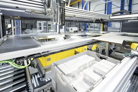 Piece goods picking: Picking individual items using a robot cell