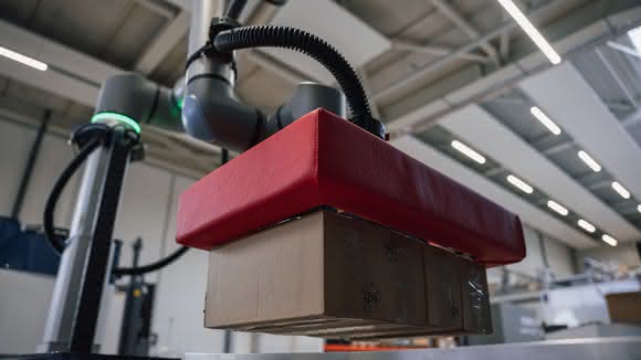 Robotik: Cobot-Palettierer steigert die Intralogistik-Effizienz Robotik: Cobot-Palettierer steigert die Intralogistik-Effizienz