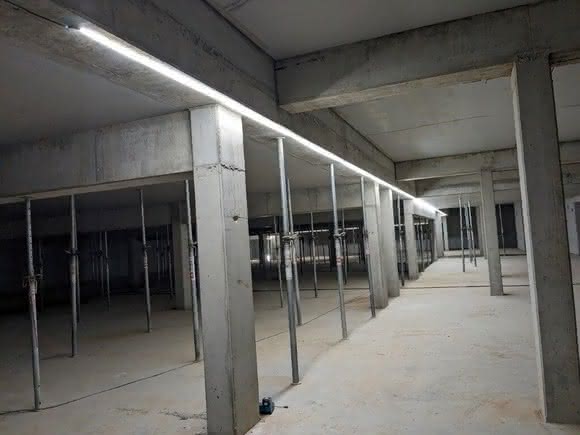 Bildung: Baubeleuchtung  mit LED