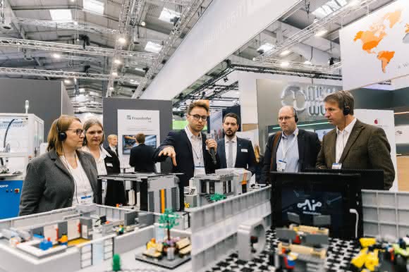 Artificial intelligence: 34 exhibitors at the OWL joint stand Artificial intelligence: 34 exhibitors at the OWL joint stand