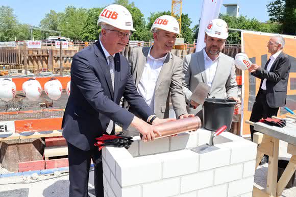 Neubau in Esslingen: Züblin feiert Richtfest für Landratsamt