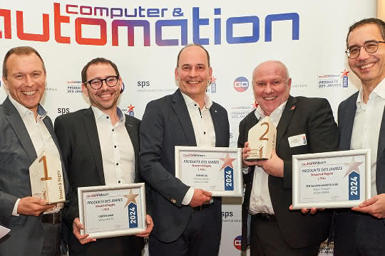 The winners of the 'Control & Regulation' category (from left): Roland Wagner and Andreas Kehrer (Codesys), Dr. rer. nat. Tobias Schüle (Siemens), Freddy Heinzelmann and Alexandros Matsikis (SEW-Eurodrive): The winners of the 'Control & Regulation' category (from left): Roland Wagner and Andreas Kehrer (Codesys), Dr. rer. nat. Tobias Schüle (Siemens), Freddy Heinzelmann and Alexandros Matsikis (SEW-Eurodrive):