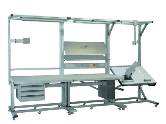 Workstations and transport trolleys: Controls for lifting columns and electric cylinders Workstations and transport trolleys: Controls for lifting columns and electric cylinders