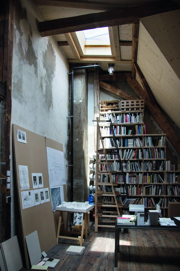 Belichtung: Dachfenster für das Pfarrhaus Elisabethen