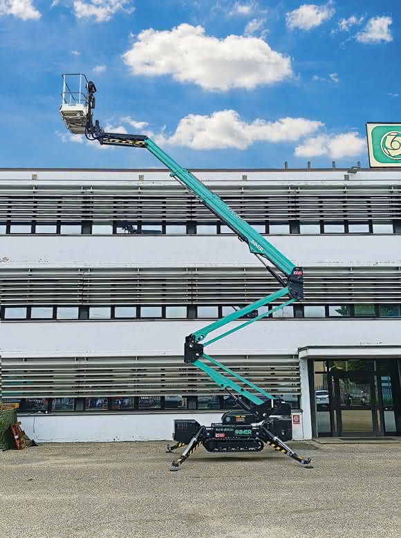 Intuitives Bedienkonzept: Rauscher Mietlifte: Testlauf bestanden –  Bühne frei!
