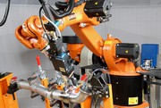 Kuka auf der Schweisstec/Blechexpo:: Einstieg in die Automation